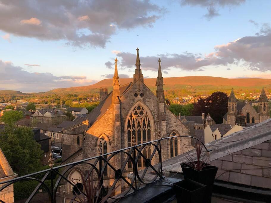 Boutique Penthouse Apartment With Rooftop Terrace Clitheroe Exterior foto